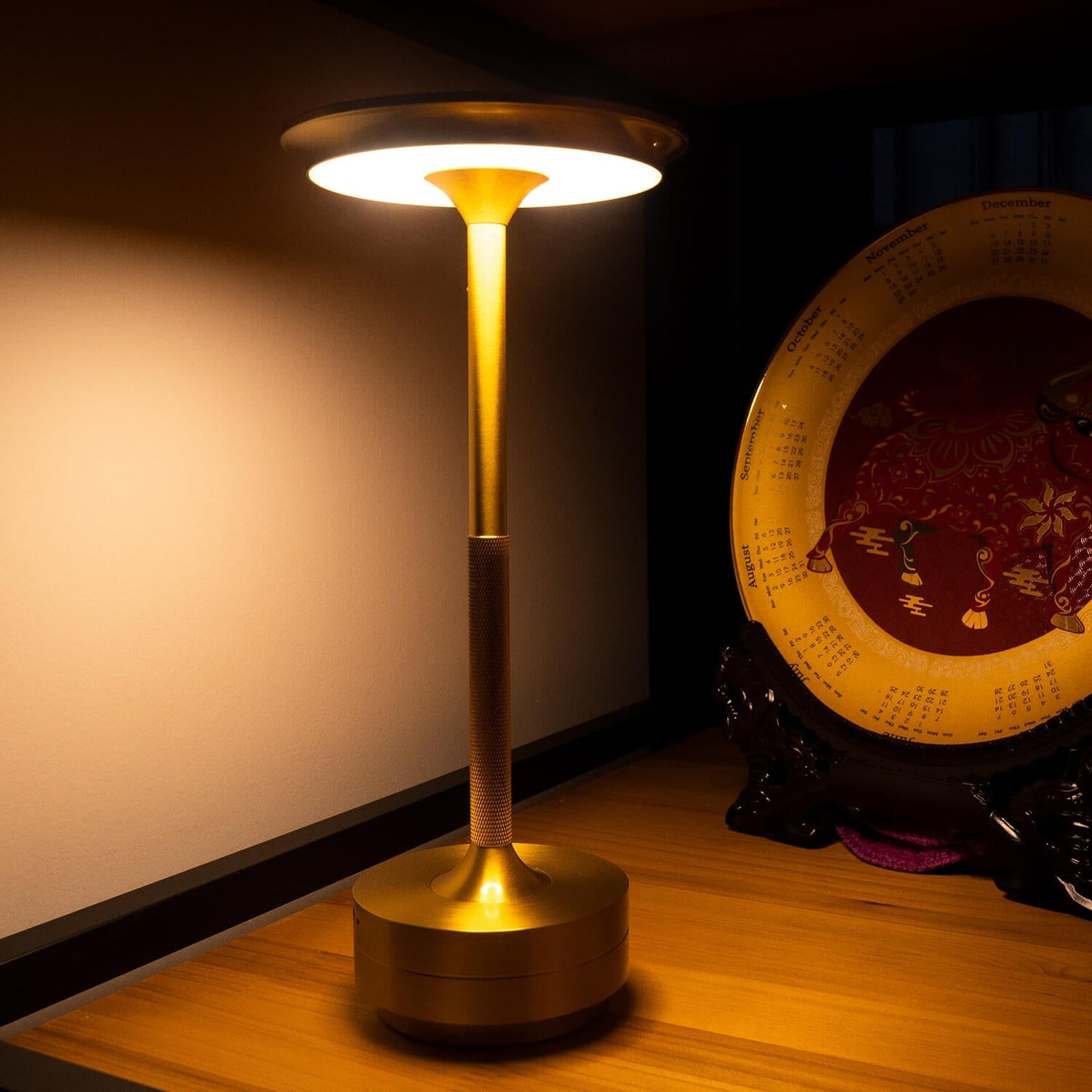 Skorter | Ambient Metallic Wireless Table Lamp