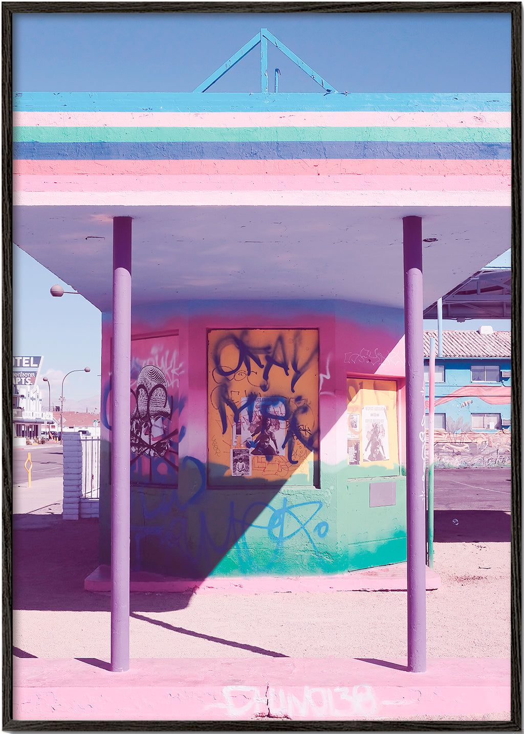 Skorter | Pink Gas Station Las Vegas - Pictufy Studio III