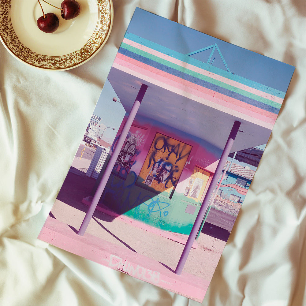 Skorter | Pink Gas Station Las Vegas - Pictufy Studio III