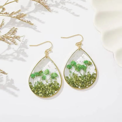 Skorter | Handmade Transparent Waterdrop Shape Dried Flowers Earrings