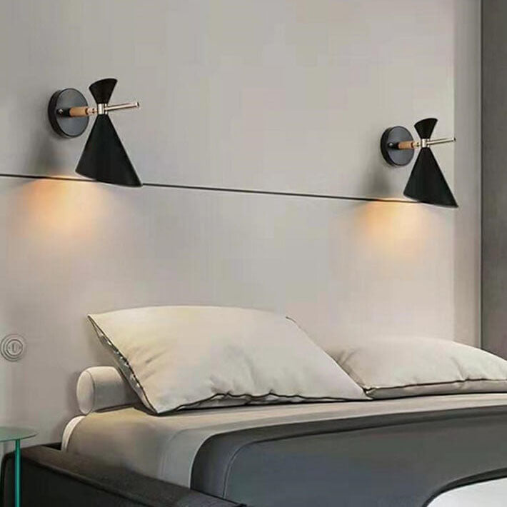 Skorter | Nordic Simple Horn Lampshade 1-light Wall Clock