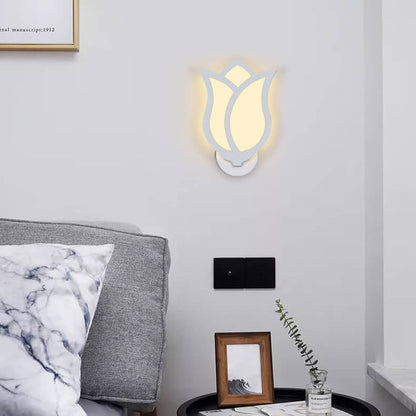 Skorter | Modern, minimalist, creative LED wall lamp in rose design