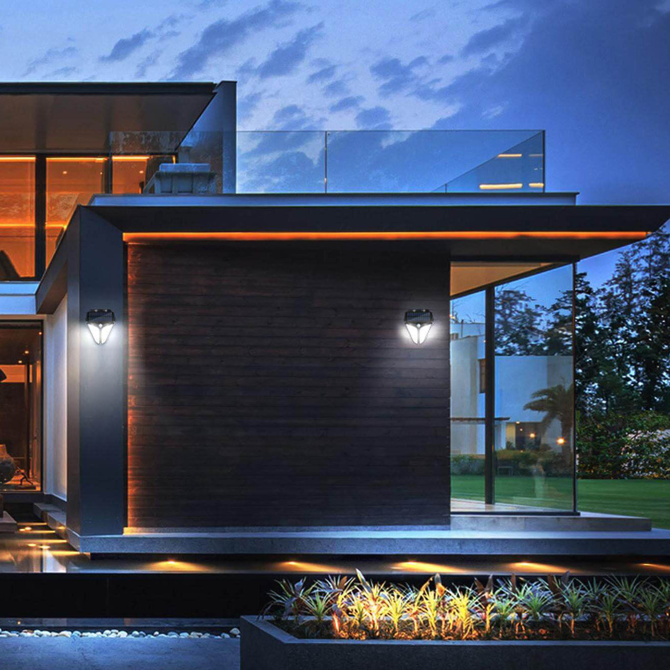 Skorter | Solar Intelligent Triangle Outdoor Waterproof Body Sensor Patio LED Wall Light