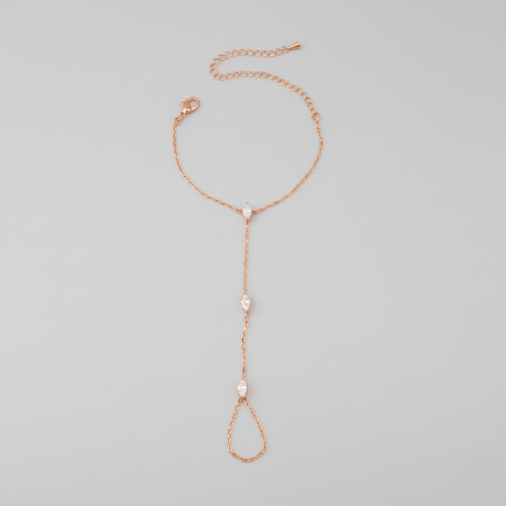 Skorter | Adjustable Finger Ring Bracelet made of Stainless Steel with Crystals