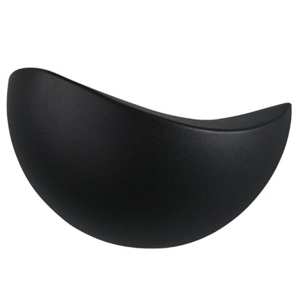 Skorter | Minimalist half-round LED wall lamp in aluminum