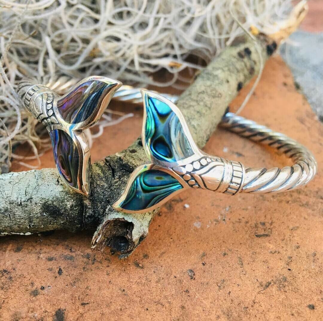 Skorter | Abalone Shell Mermaid Tail SS Bangle Bracelet