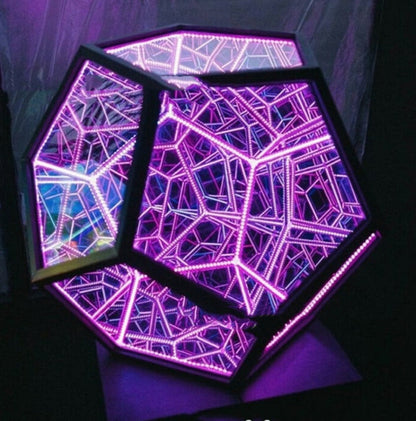 Skorter | Lampiq Dodecahedron Prism Lamp