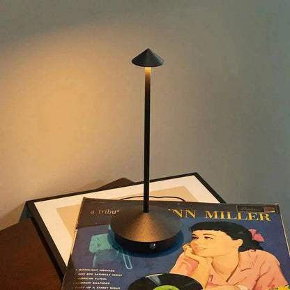 Skorter | BeamLuxe - Sleek Wireless Table Light