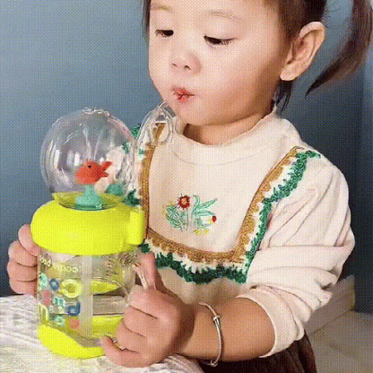 Skorter | BABY DRINKING CUP WITH WHALE SQUIRT