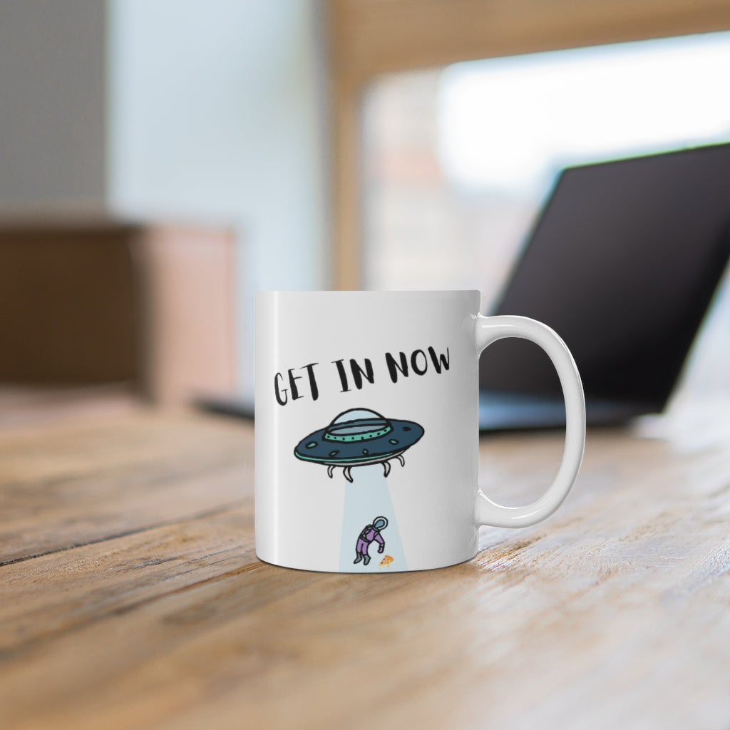 Skorter | Abduction Pizza Mug