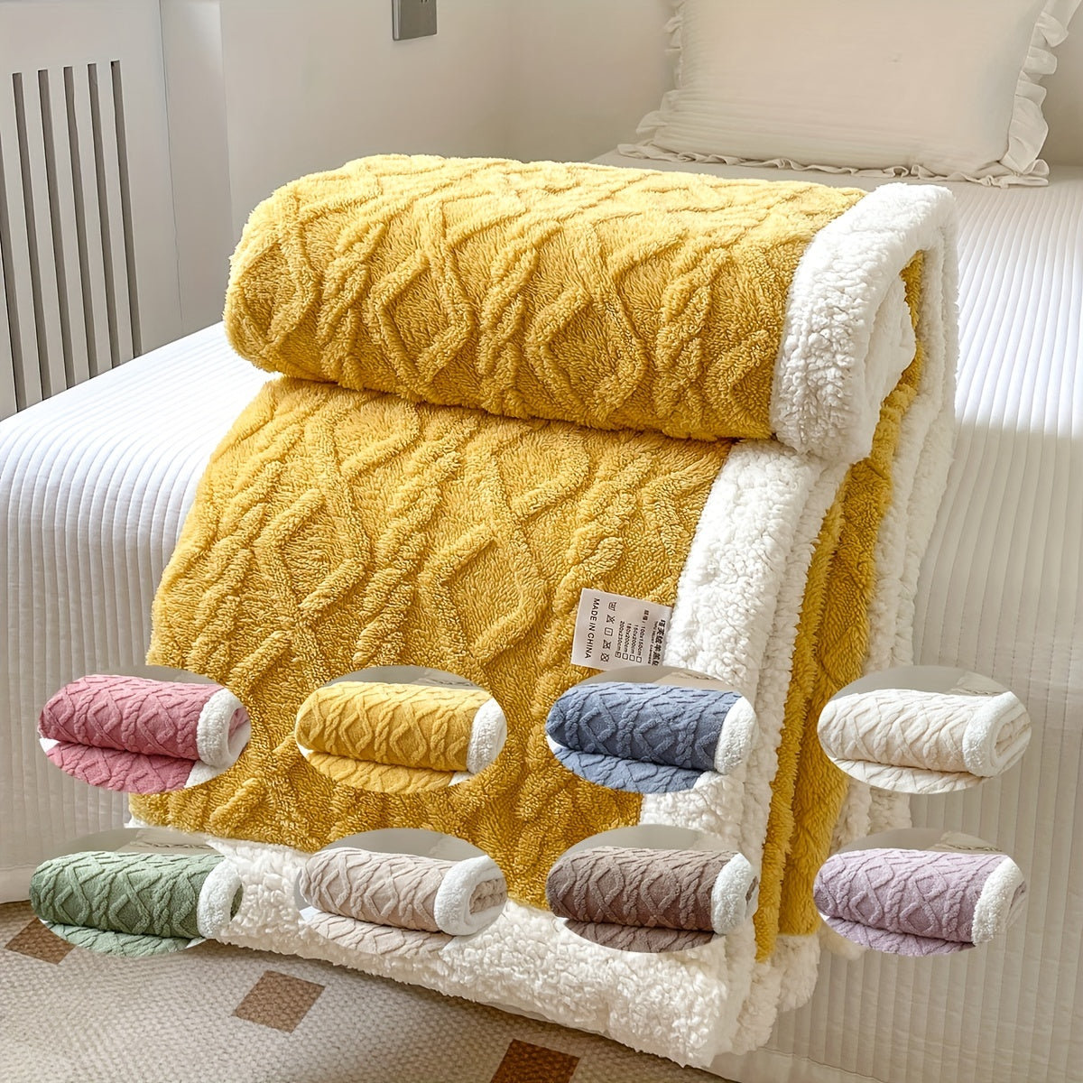 Skorter | CozyNest - Reversible Fleece Blanket for Fall and Winter