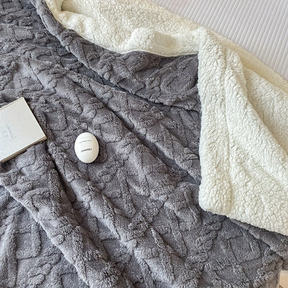 Skorter | CozyNest - Reversible Fleece Blanket for Fall and Winter