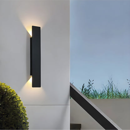 Skorter | Light - Modern weatherproof LED wall lamp made of aluminum for outdoor use