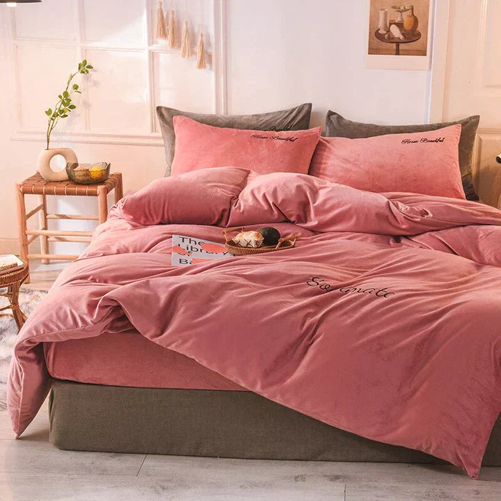 Skorter | Bedding - Cozy fleece bedding for an unparalleled sleeping experience