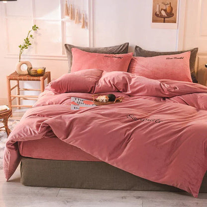 Skorter | Bedding - Cozy fleece bedding for an unparalleled sleeping experience