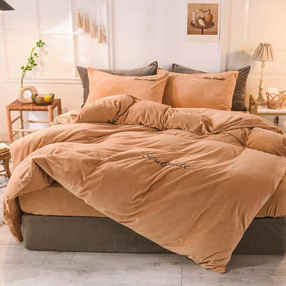 Skorter | Bedding - Cozy fleece bedding for an unparalleled sleeping experience
