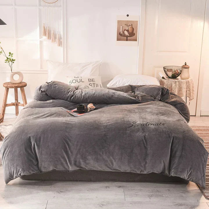 Skorter | Bedding - Cozy fleece bedding for an unparalleled sleeping experience