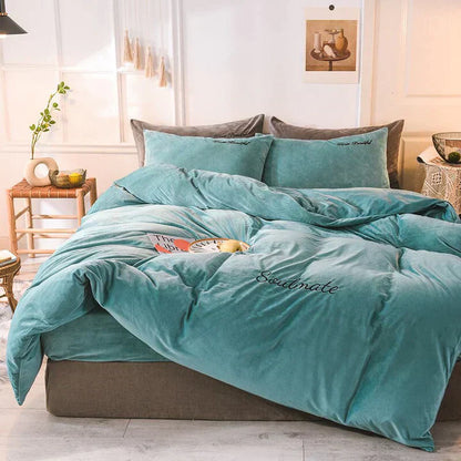 Skorter | Bedding - Cozy fleece bedding for an unparalleled sleeping experience