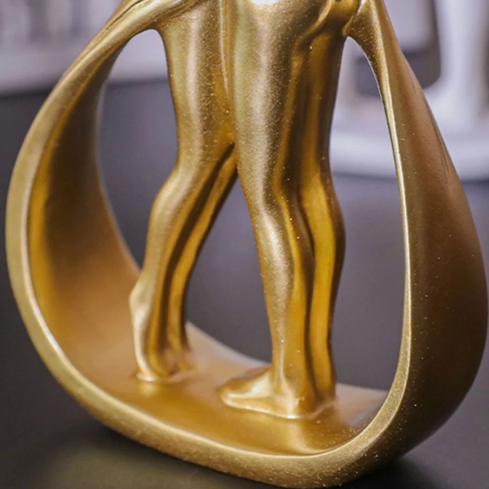 Skorter | Embrace Resin Couple Sculpture