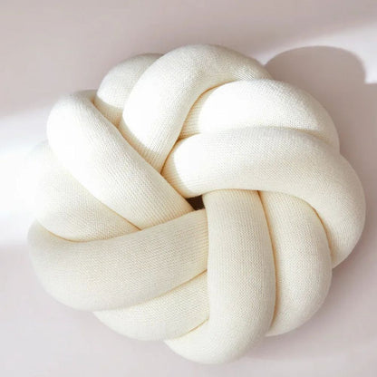 Skorter | Puffy Pretzel Cushion