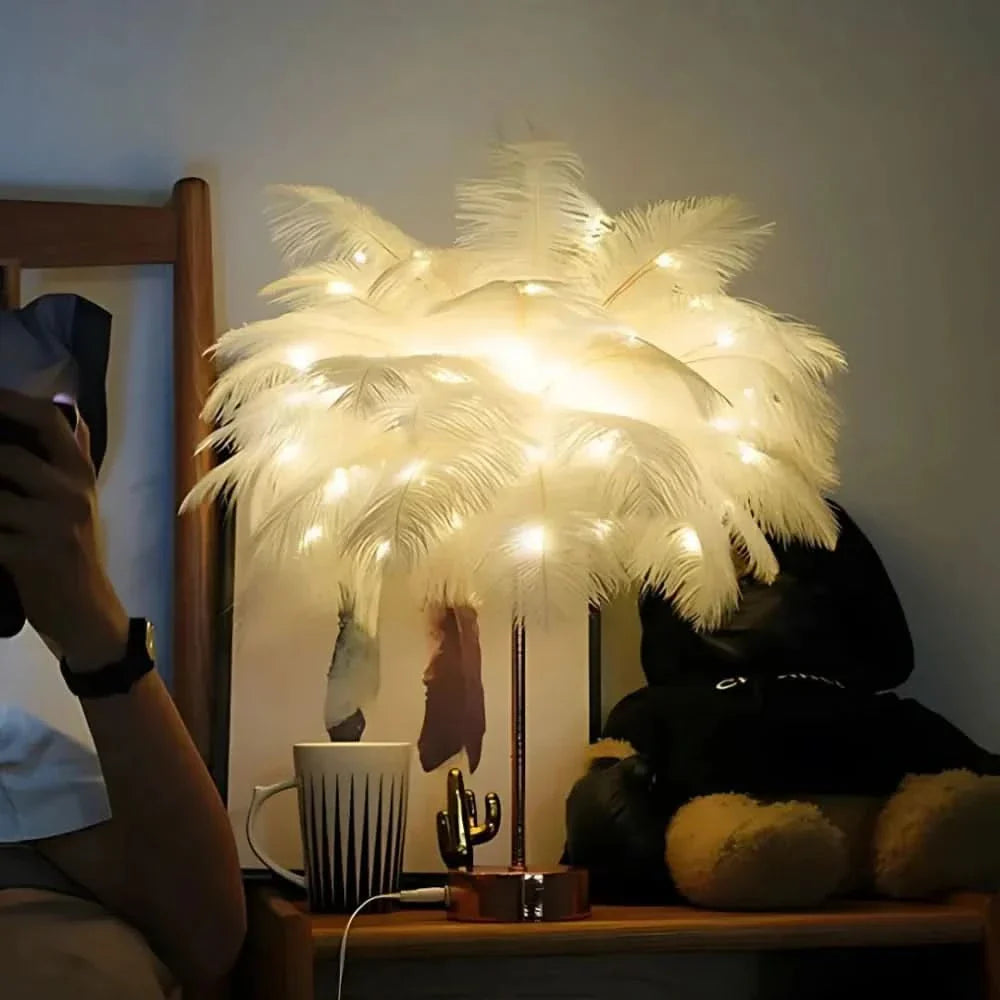 Skorter | LumaPalm Feather Palm Tree Lamp