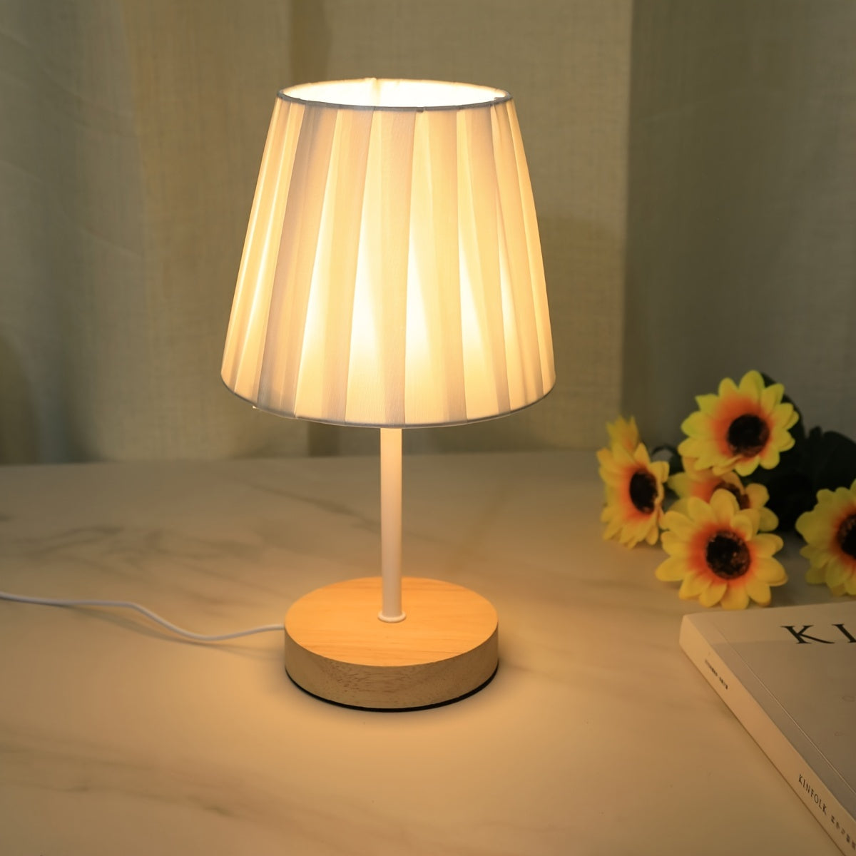 Skorter | NordicLicht - Modern Solid Wood Table Lamp with Linen Shade and USB