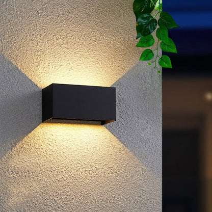 Skorter | Modern waterproof rectangular LED wall light for outdoor use with up and down lighting