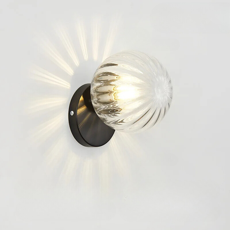 Skorter | GoldLicht - Modern Golden Wall Lamp With Glass Sphere