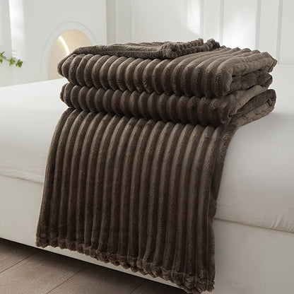 Skorter | Thick Striped Plush Rug - Soft and Skin-Friendly Sofa Blanket, Multifunctional Nap Rug