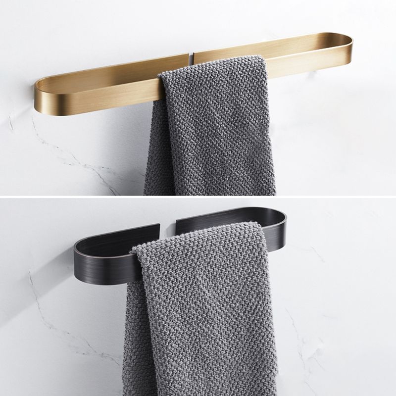 Skorter | 2-piece modern bathroom hardware set in gold/black, towel holder