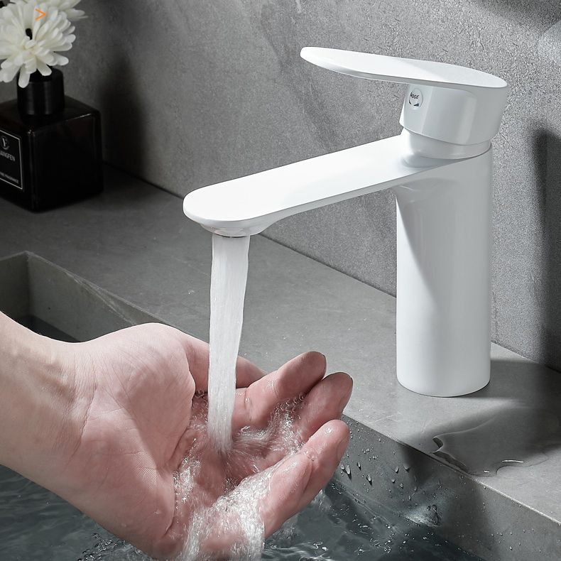 Skorter | Bathroom Sink Faucet Lever Handle Brass Monochrome Bathroom Faucet