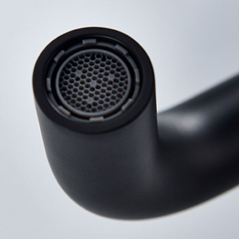 Skorter | 3 holes faucet 2 cross handle wall-mounted faucet for the bathroom