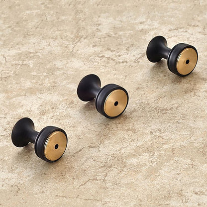 Skorter | 5-piece traditional bathroom accessory set brushed brass bathrobe hooks