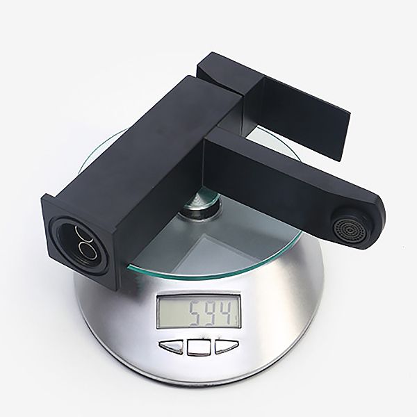 Skorter | Basic Centered Faucet Monochrome Faucet Sink Bathroom Faucet