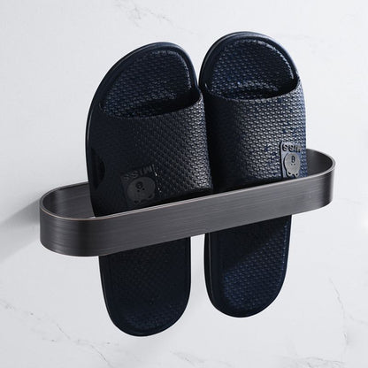 Skorter | 2-piece modern bathroom hardware set in gold/black, towel holder