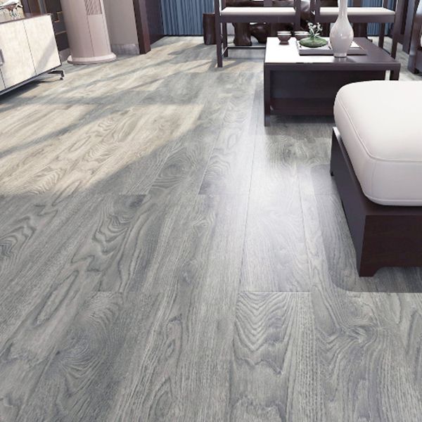 Skorter | Brown Laminate Flooring Scratch Resistant Natural Oak Laminate with Click Lock