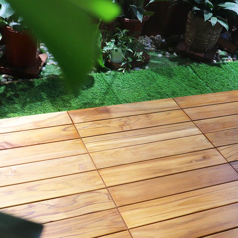 Skorter | Connected outdoor floor tiles wooden planks