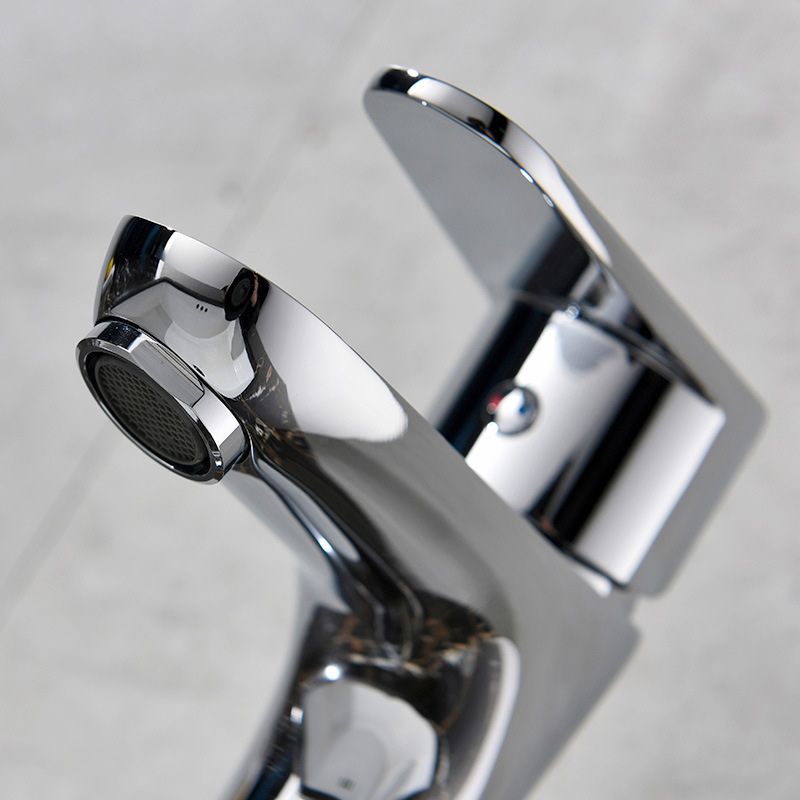 Skorter | Basic Metal Washbasin Faucet Silver Bathroom Faucet with Lever Handle