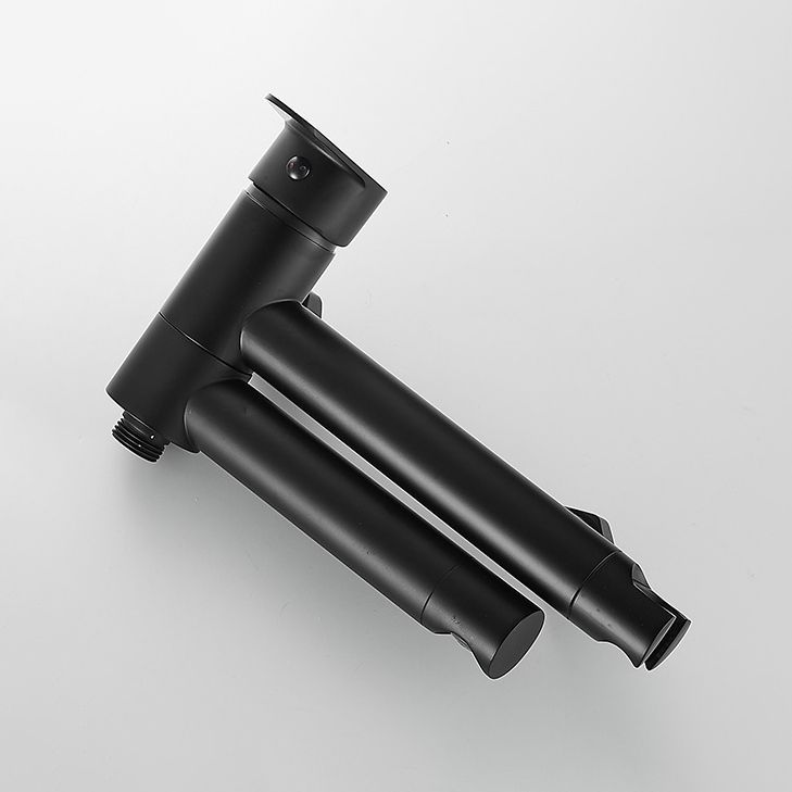 Skorter | Contemporary Wall Mounted Bathtub Filler Single Handle Metal Faucet