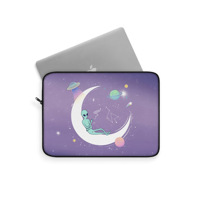 Skorter | Alien Print Laptop Sleeve