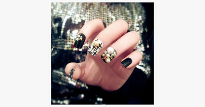 Skorter | Black Rhinestone Nails