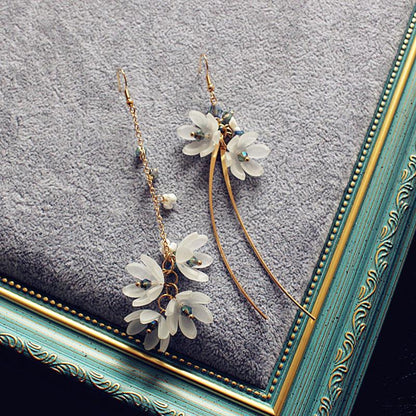 Skorter | Asymmetrical Flower Earrings