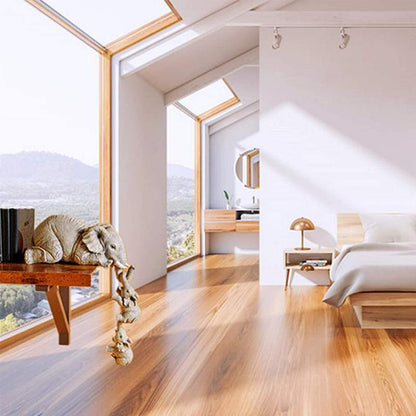 Skorter | Elephant sitter hand-painted figures