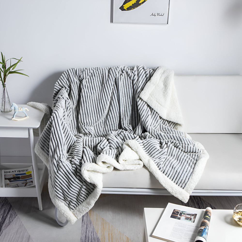 Skorter | Fluffy Stripes Sherpa Blanket
