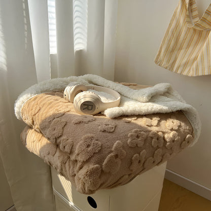 Skorter | Cloud Flower Snuggle Blanket