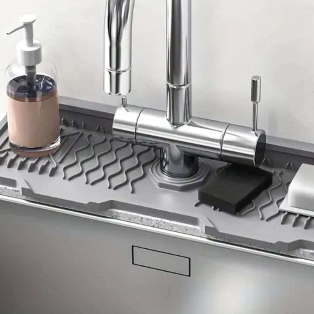 Skorter | Aqua Slope Rubber Faucet Sink Mat