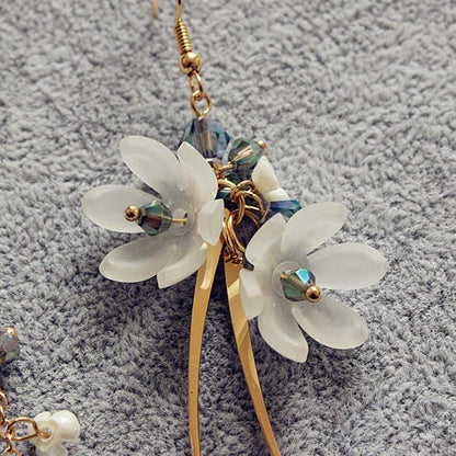 Skorter | Asymmetrical Flower Earrings