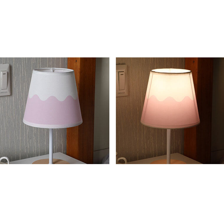 Skorter | Nordic Vintage Fabric Cone Solid Wood LED Table Lamp