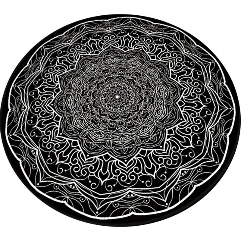 Skorter | American Southwestern Carpet Black and White Polyester Carpet Washable Area Rug for Living Room