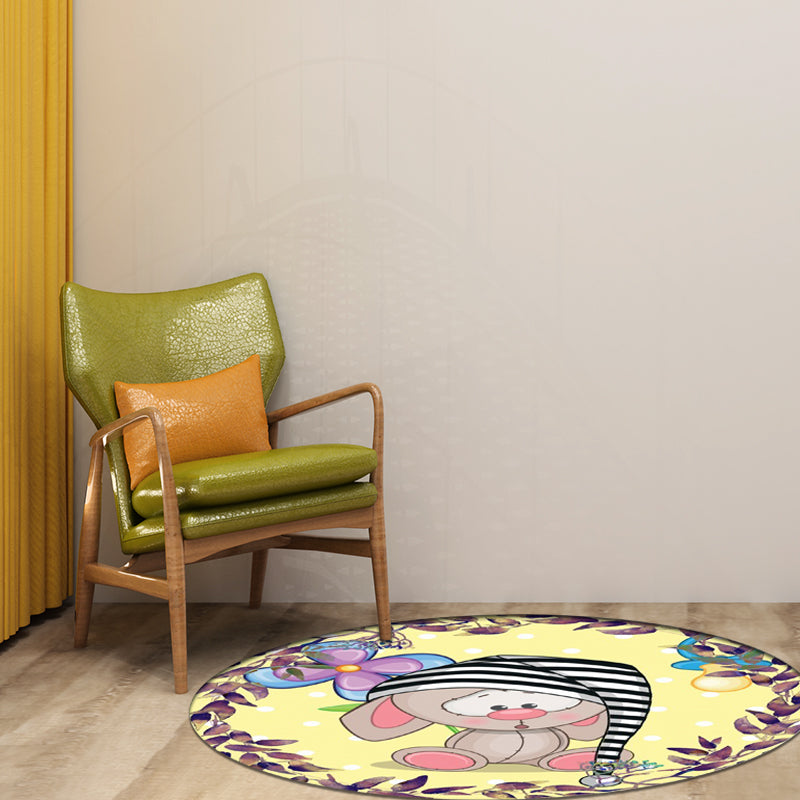 Skorter | Beautiful cartoon mouse pattern carpet with flower and leaf pattern Yellow children's carpet Polyester Washable Non-slip area rug for the children's room